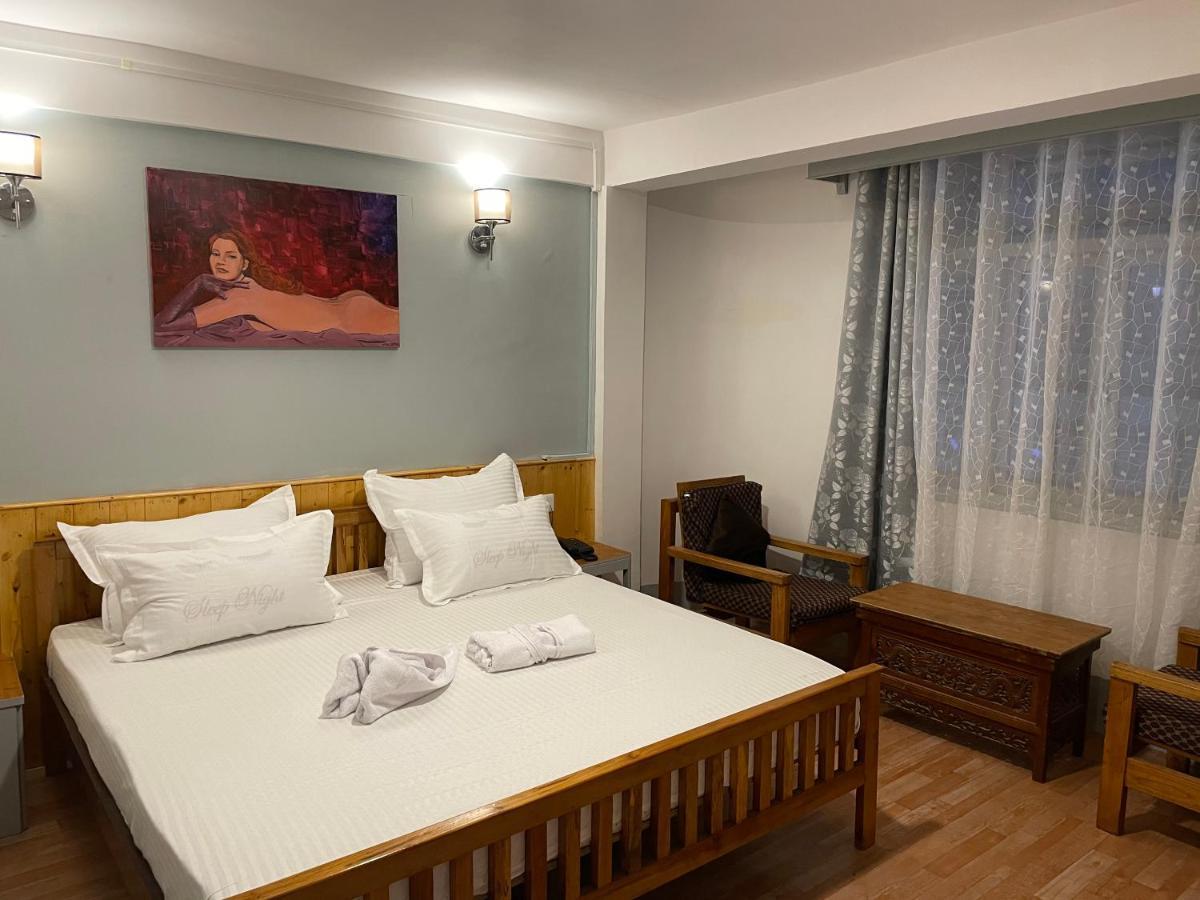 Mellow Fellow Hostel Гангток Екстериор снимка