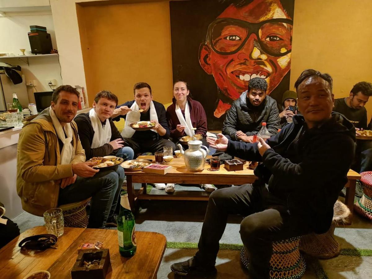 Mellow Fellow Hostel Гангток Екстериор снимка