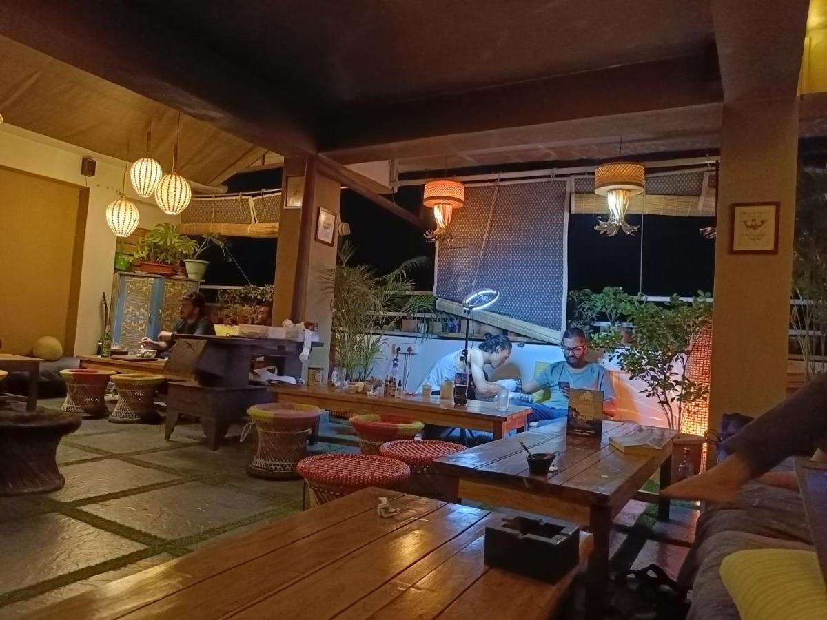 Mellow Fellow Hostel Гангток Екстериор снимка