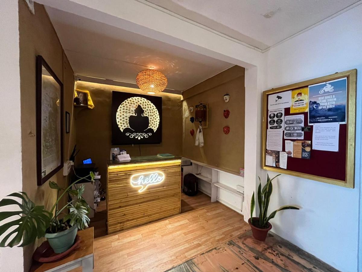Mellow Fellow Hostel Гангток Екстериор снимка