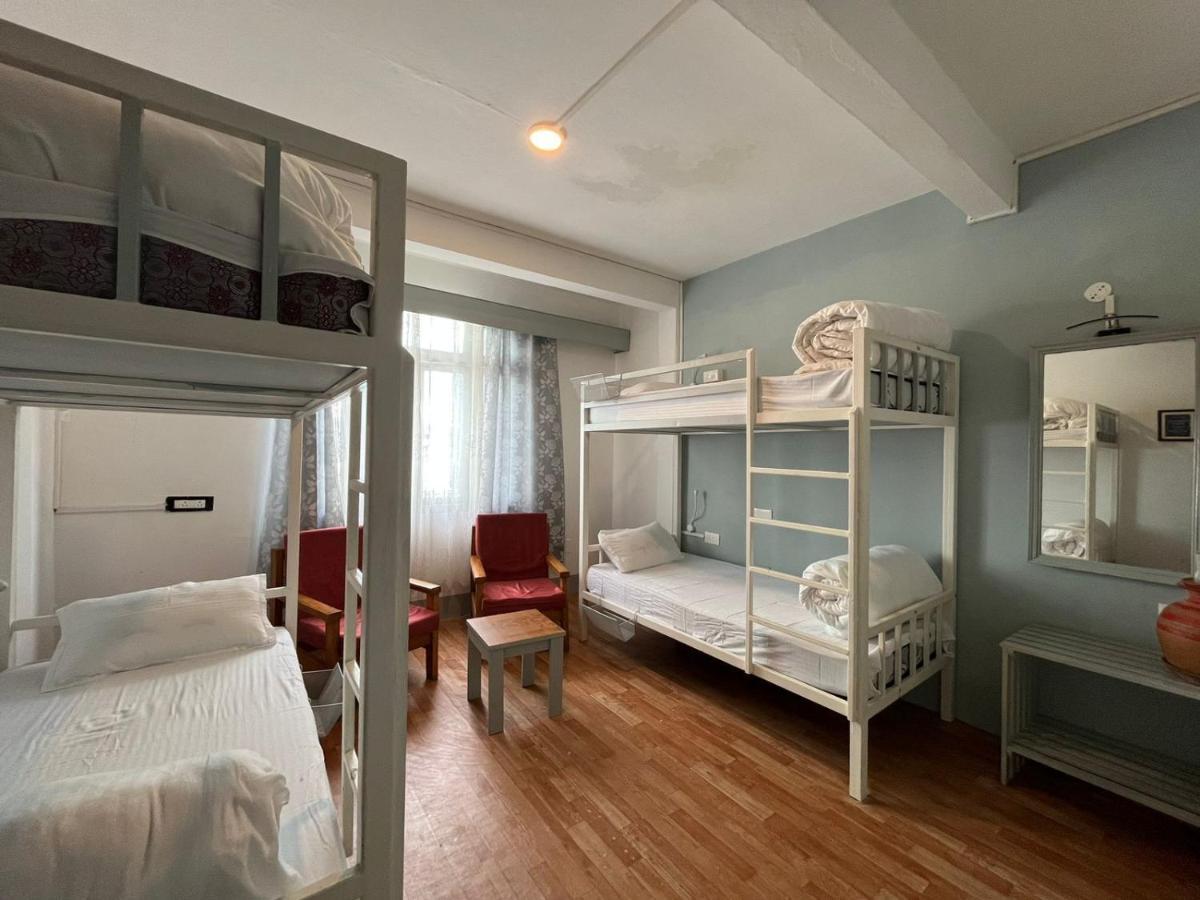 Mellow Fellow Hostel Гангток Екстериор снимка